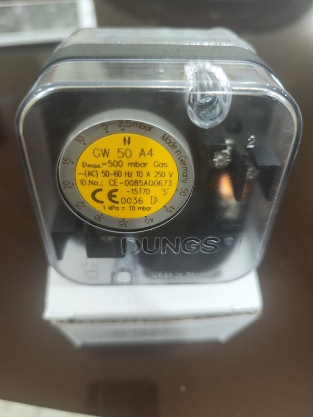 پرشر سوییچ گاز دانگزDungs GW50A4